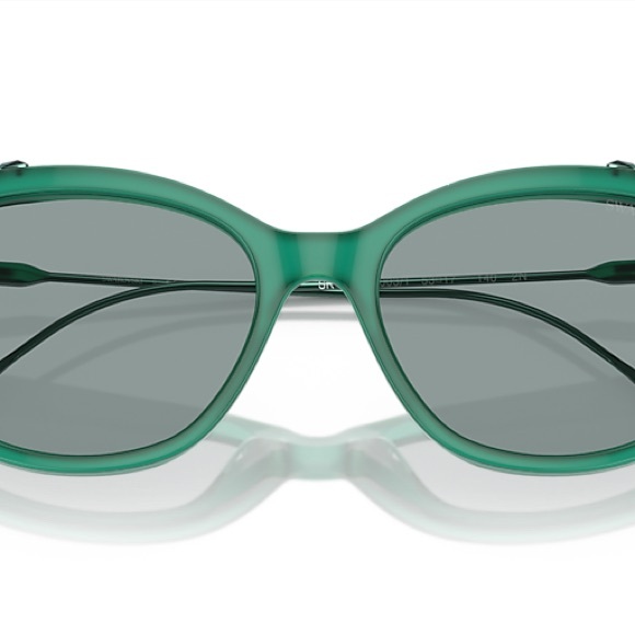 π Brand new Swarovski cat eye sunglasses - Picture 4 of 8